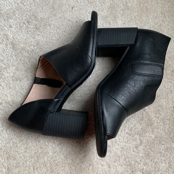 Naturalized Soul sz 6.5 - Picture 2 of 8